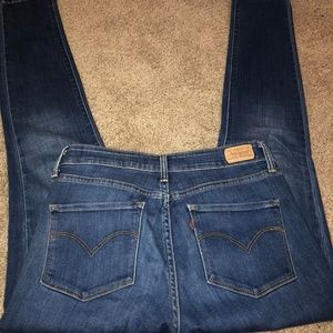 Levi High Rise Skinny Jeans